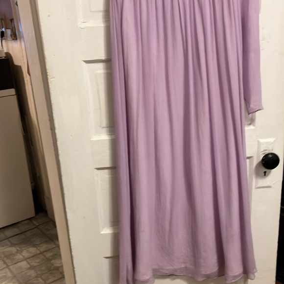 Like new ! 100% silk chiffon , lilac color dress with beaded embellishments. - Picture 2 of 15